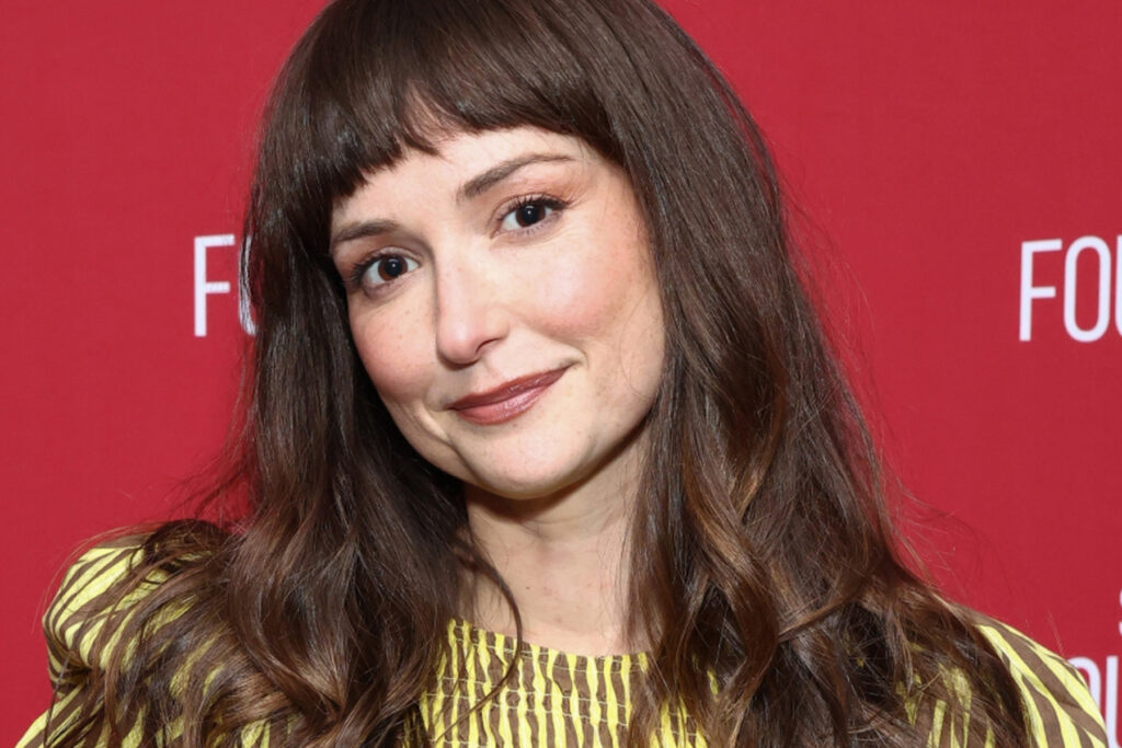 Milana Vayntrub Net Worth